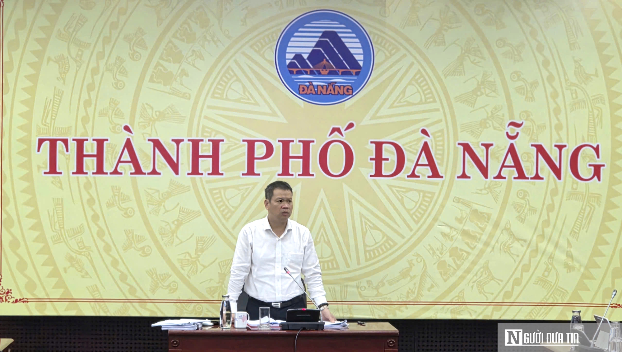 Chủ tịch Đ&agrave; Nẵng: Thống nhất l&agrave; l&agrave;m, kh&ocirc;ng để hồ sơ &ldquo;đi v&ograve;ng&rdquo; nhiều cấp- Ảnh 2.