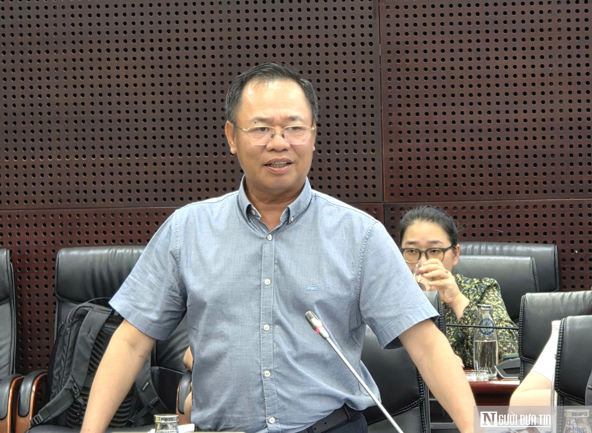 Chủ tịch Đ&agrave; Nẵng: Thống nhất l&agrave; l&agrave;m, kh&ocirc;ng để hồ sơ &ldquo;đi v&ograve;ng&rdquo; nhiều cấp- Ảnh 3.