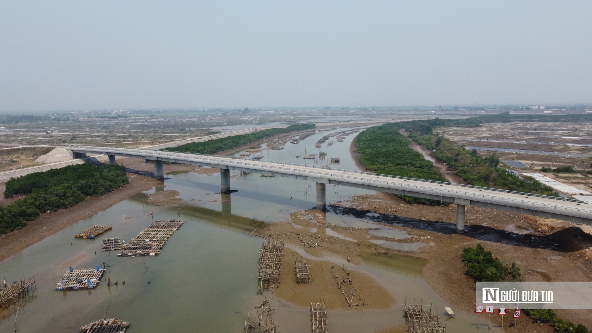 Nghệ An: &ldquo;Chờ&rdquo; giải ph&oacute;ng mặt bằng, c&ocirc;ng tr&igrave;nh cầu trăm tỷ chưa thể th&ocirc;ng tuyến- Ảnh 1.