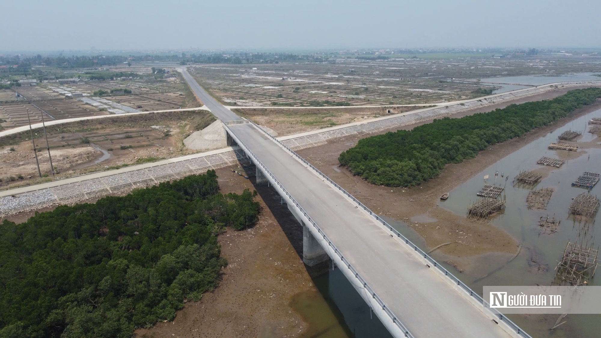 Nghệ An: &ldquo;Chờ&rdquo; giải ph&oacute;ng mặt bằng, c&ocirc;ng tr&igrave;nh cầu trăm tỷ chưa thể th&ocirc;ng tuyến- Ảnh 2.