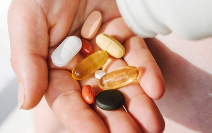 Cảnh báo: Lạm dụng vitamin và thực phẩm chức năng gây tổn thương gan thầm lặng