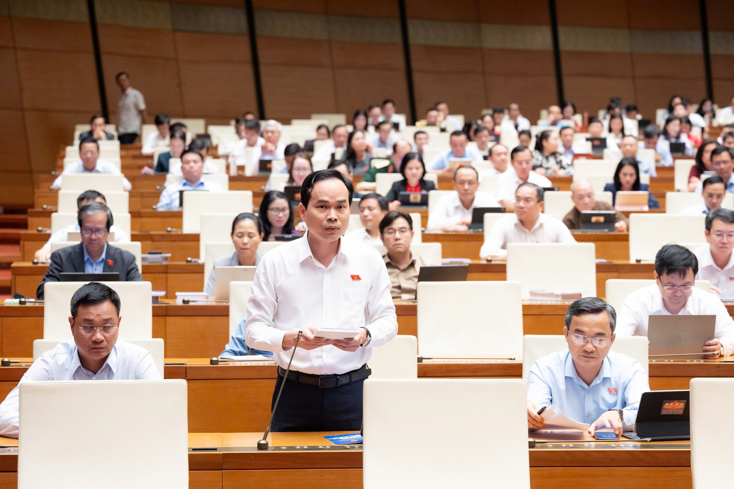 ĐBQH: Công trình nhỏ nhưng mất 1 - 2 năm để hoàn tất thủ tục, thi công chỉ vài tháng- Ảnh 1.