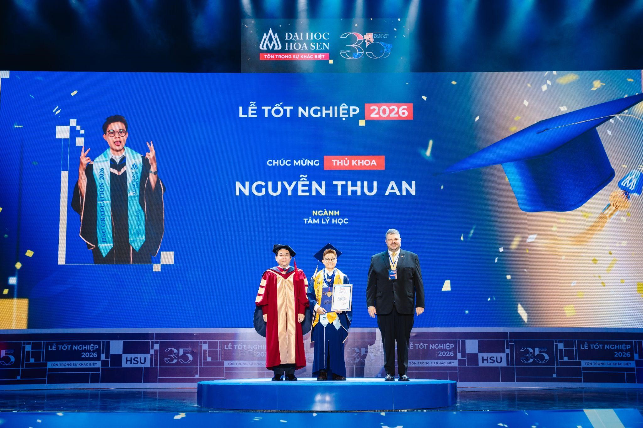 Với lợi thế đào tạo ứng dụng, 100% sinh viên Tâm lý học HSU có việc làm trước khi nhận bằng - Ảnh 2.