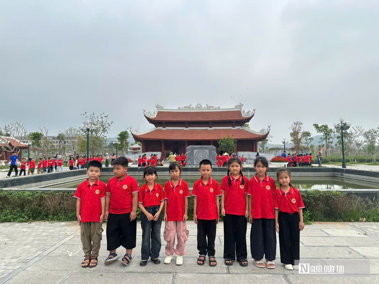 K&yacute; ức kh&ocirc;ng thể qu&ecirc;n về 64 gi&aacute;o vi&ecirc;n v&agrave; học sinh ng&atilde; xuống tr&ecirc;n c&ocirc;ng trường đắp đ&ecirc; s&ocirc;ng M&atilde;  - Ảnh 10.