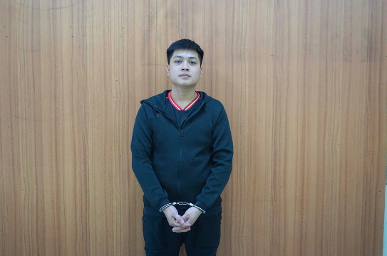 Bắt đối tượng cho vay l&atilde;i suất 365%/năm ở TPHCM - Ảnh 1.