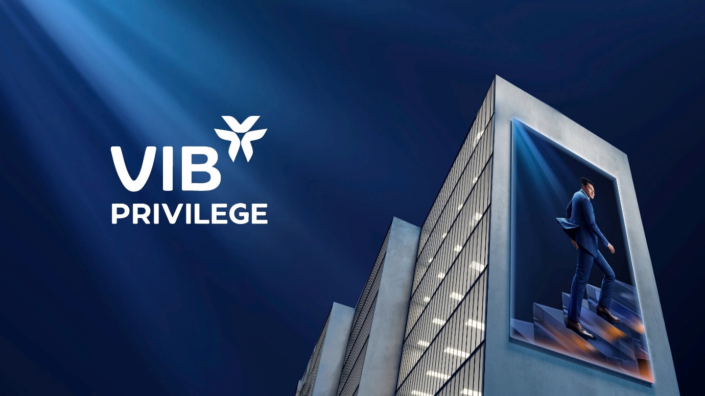 Ph&oacute; Tổng Gi&aacute;m đốc VIB: "Ng&acirc;n h&agrave;ng ưu ti&ecirc;n kh&ocirc;ng dừng ở đặc quyền, m&agrave; gi&uacute;p kh&aacute;ch h&agrave;ng chủ động trước mọi chuyển động" - Ảnh 1.
