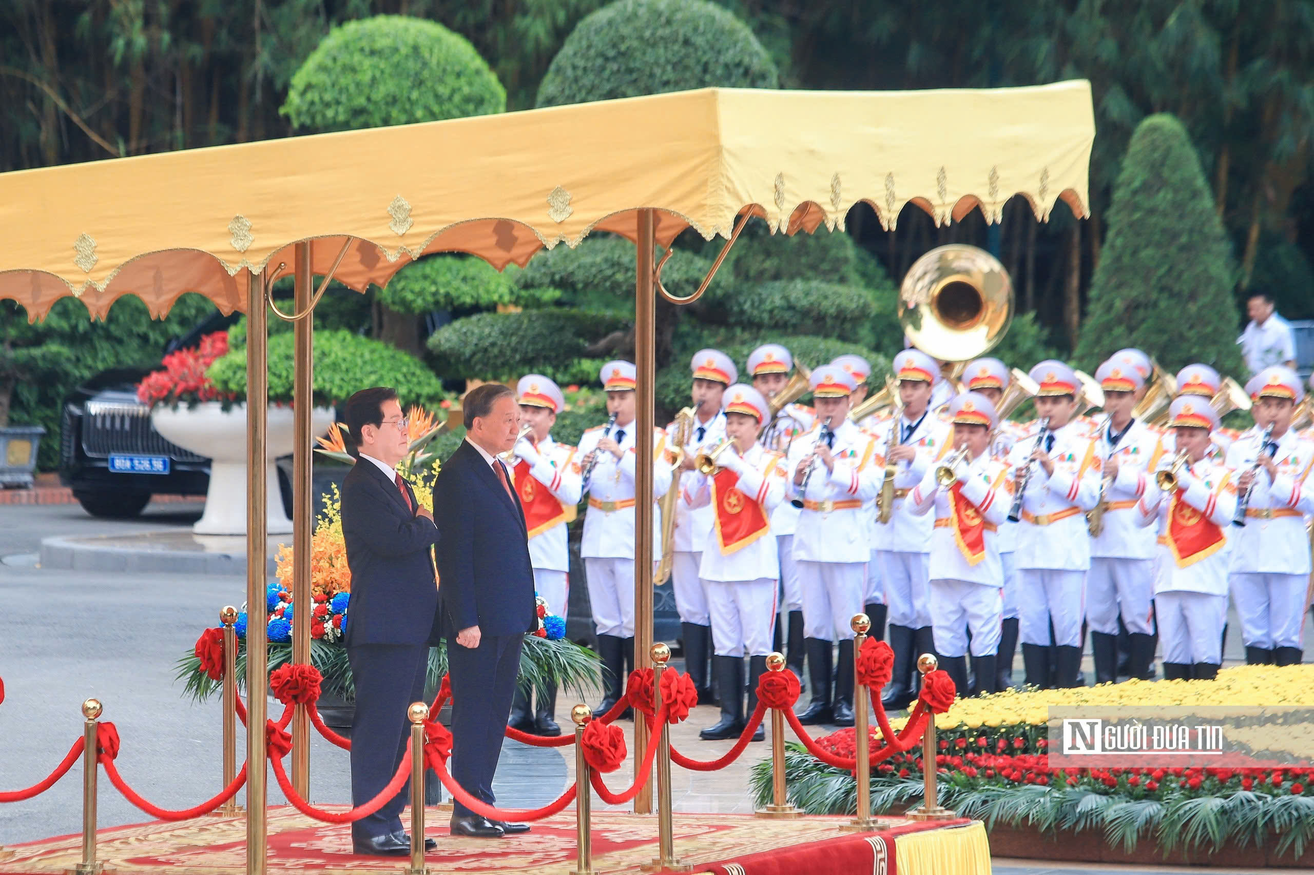 21 loạt đại b&aacute;c ch&agrave;o mừng Tổng thống H&agrave;n Quốc thăm Việt Nam - Ảnh 8.