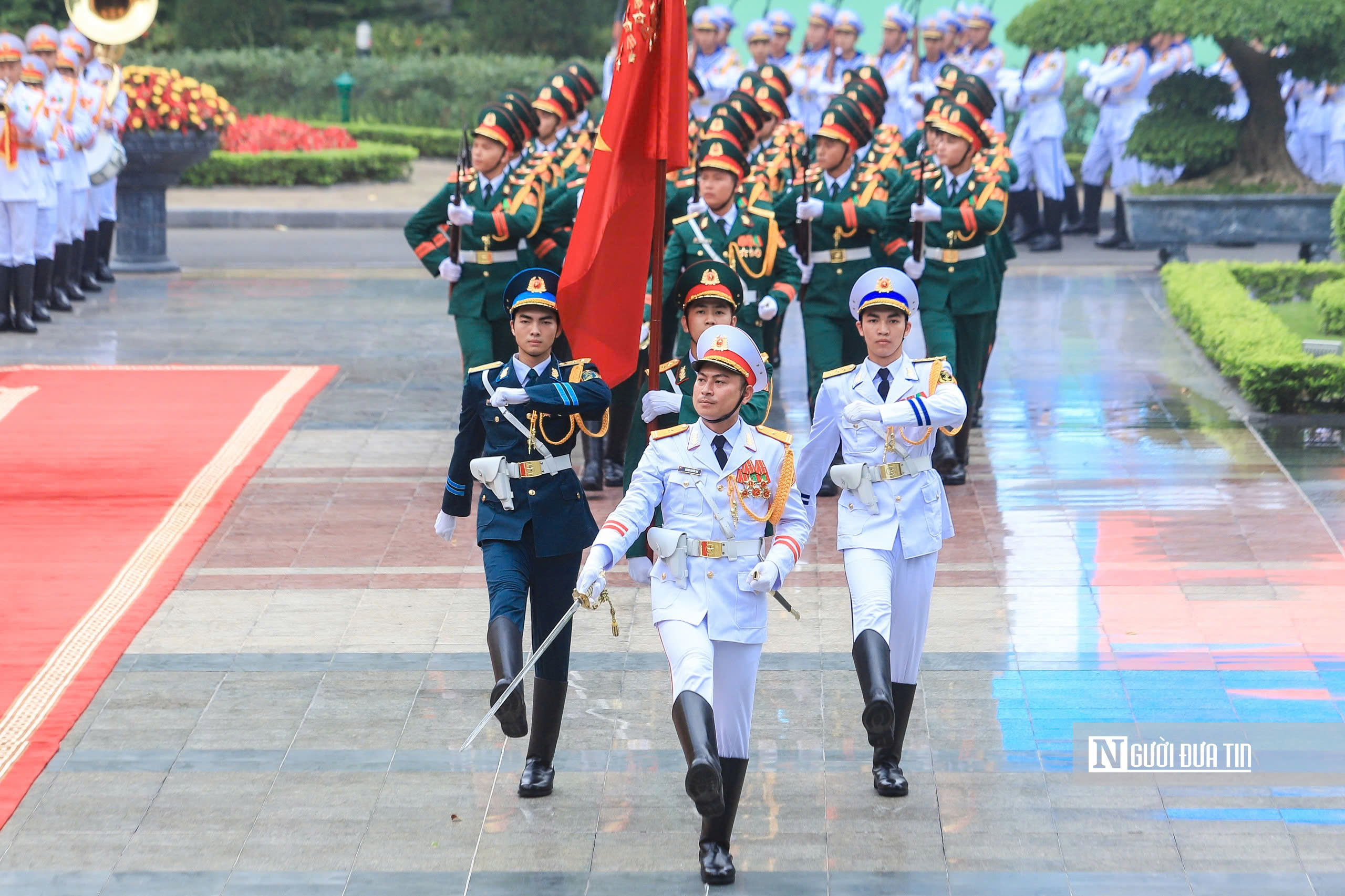 21 loạt đại b&aacute;c ch&agrave;o mừng Tổng thống H&agrave;n Quốc thăm Việt Nam - Ảnh 16.