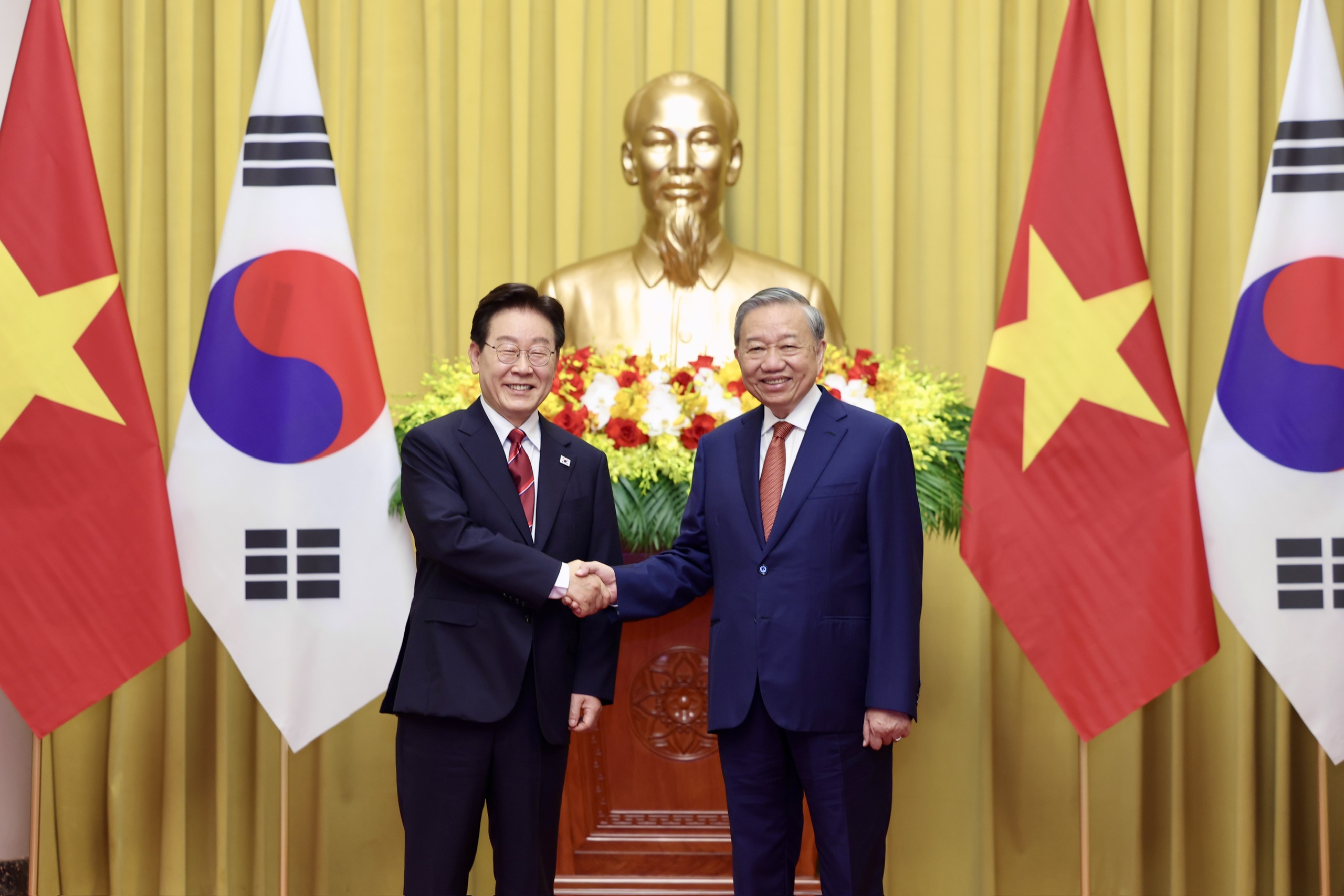 H&agrave;n Quốc sẵn s&agrave;ng chia sẻ c&ocirc;ng nghệ AI, b&aacute;n dẫn, năng lượng sạch cho Việt Nam- Ảnh 1.