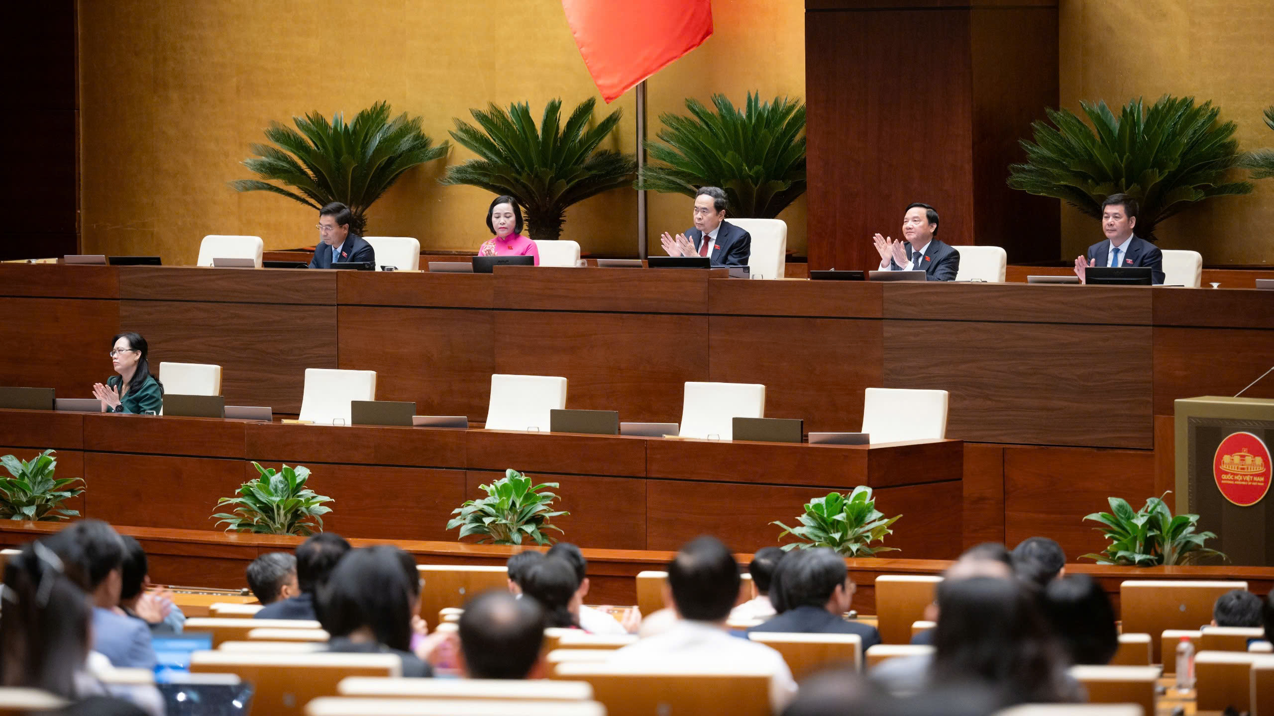 Không khen thưởng nhiều lần, nhiều hình thức cho một thành tích đạt được - Ảnh 1.