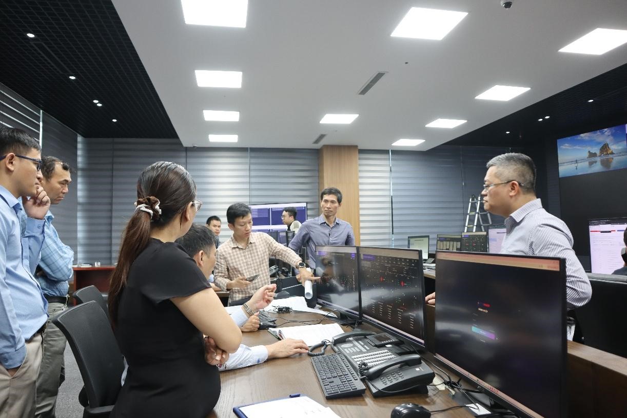 EVNHANOI đưa lưới điện bước vào kỷ nguyên tự vận hành thông minh - Ảnh 1.