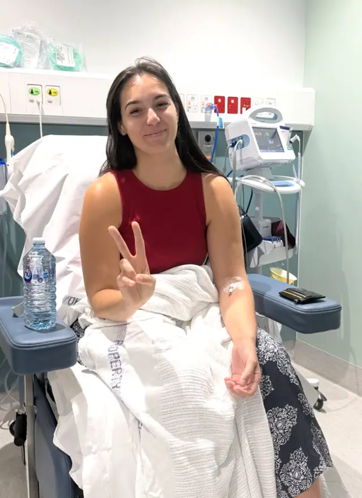 Luôn cảm thấy ngứa, cô gái 26 tuổi 