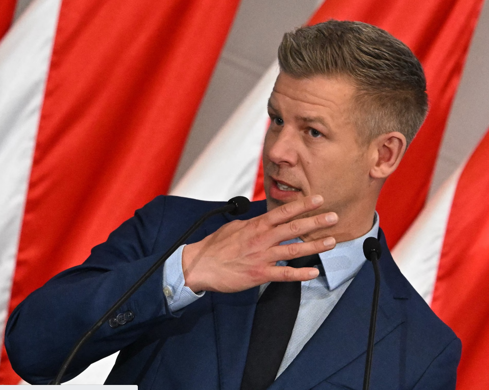 Không còn bị Hungary phản đối, khoản vay 90 tỷ Euro từ EU sẽ sớm tới tay Ukraine - Ảnh 2.