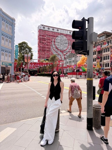 Nữ NSƯT "lột x&aacute;c" phong c&aacute;ch thời trang ở độ tuổi trung ni&ecirc;n khiến vạn người m&ecirc; - Ảnh 9.