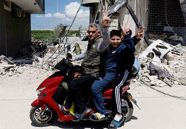 Kh&ocirc;ng k&iacute;ch tại Liban g&acirc;y căng thẳng cho thỏa thuận ngừng bắn- Ảnh 1.