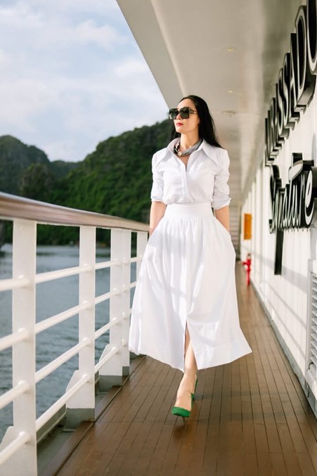 Nữ NSƯT "lột x&aacute;c" phong c&aacute;ch thời trang ở độ tuổi trung ni&ecirc;n khiến vạn người m&ecirc; - Ảnh 8.