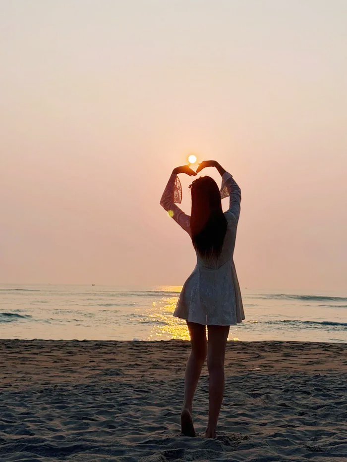 Hòa Minzy bất ngờ khoe khoảnh khắc ngọt ngào bên Đại úy Thăng Văn Cương - Ảnh 5.