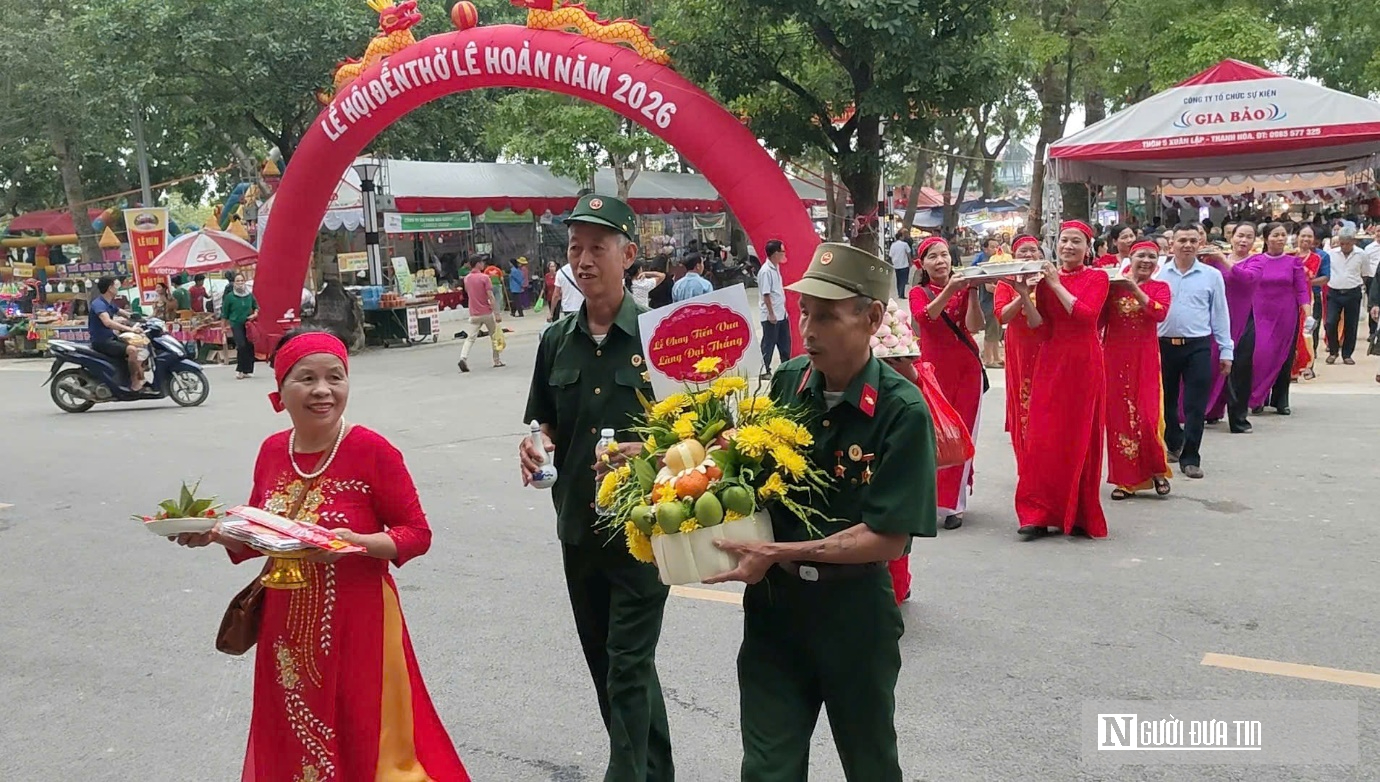 Rộn r&agrave;ng lễ hội tưởng niệm 1.021 năm ng&agrave;y mất vua L&ecirc; Ho&agrave;n- Ảnh 1.