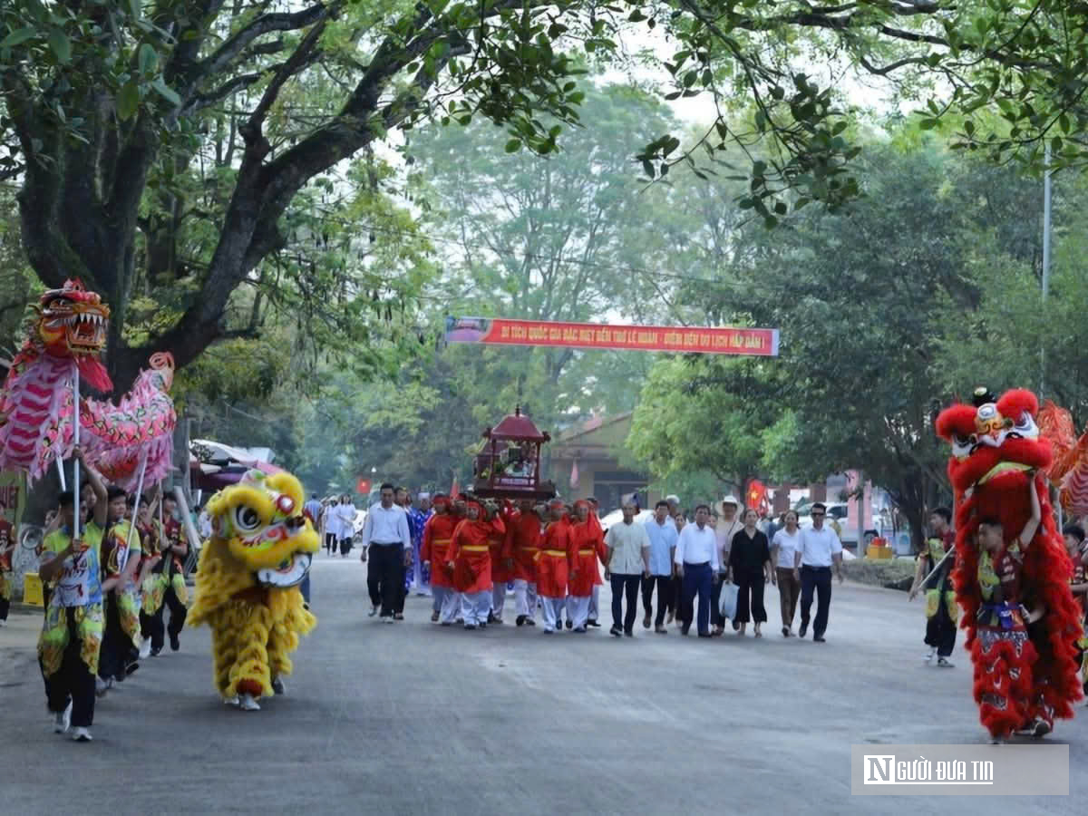 Rộn r&agrave;ng lễ hội tưởng niệm 1.021 năm ng&agrave;y mất vua L&ecirc; Ho&agrave;n- Ảnh 3.