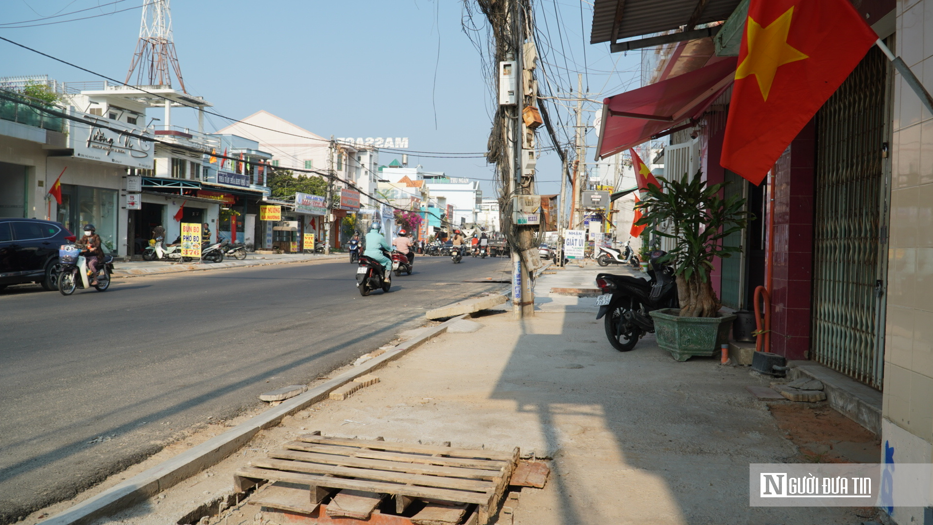 Ph&oacute; Chủ tịch UBND tỉnh L&acirc;m Đồng chỉ đạo h&agrave;nh động quyết liệt với c&aacute;c dự &aacute;n giao th&ocirc;ng ở Phan Thiết- Ảnh 3.