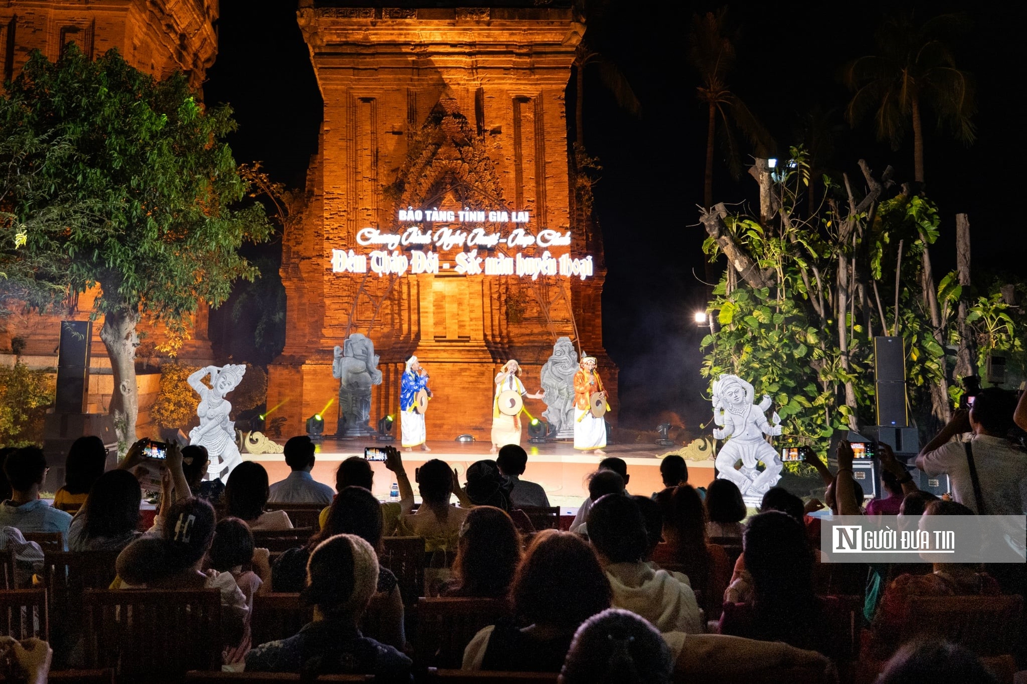 Gia Lai: Ph&aacute;t triển du lịch đ&ecirc;m, đưa di sản văn h&oacute;a "chạm" đến du kh&aacute;ch- Ảnh 7.