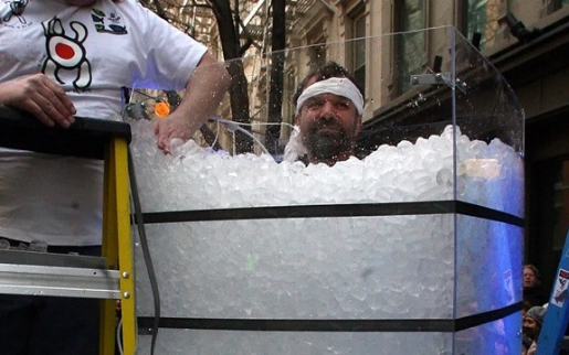 Wim Hof - Người băng Hà Lan và phương pháp rèn luyện gây tranh cãi