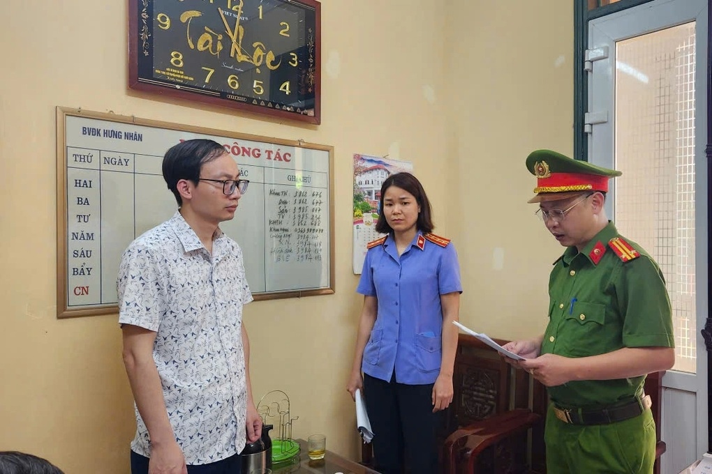 Khởi tố Phó Giám đốc Bệnh viện Đa khoa Hưng Nhân- Ảnh 1.