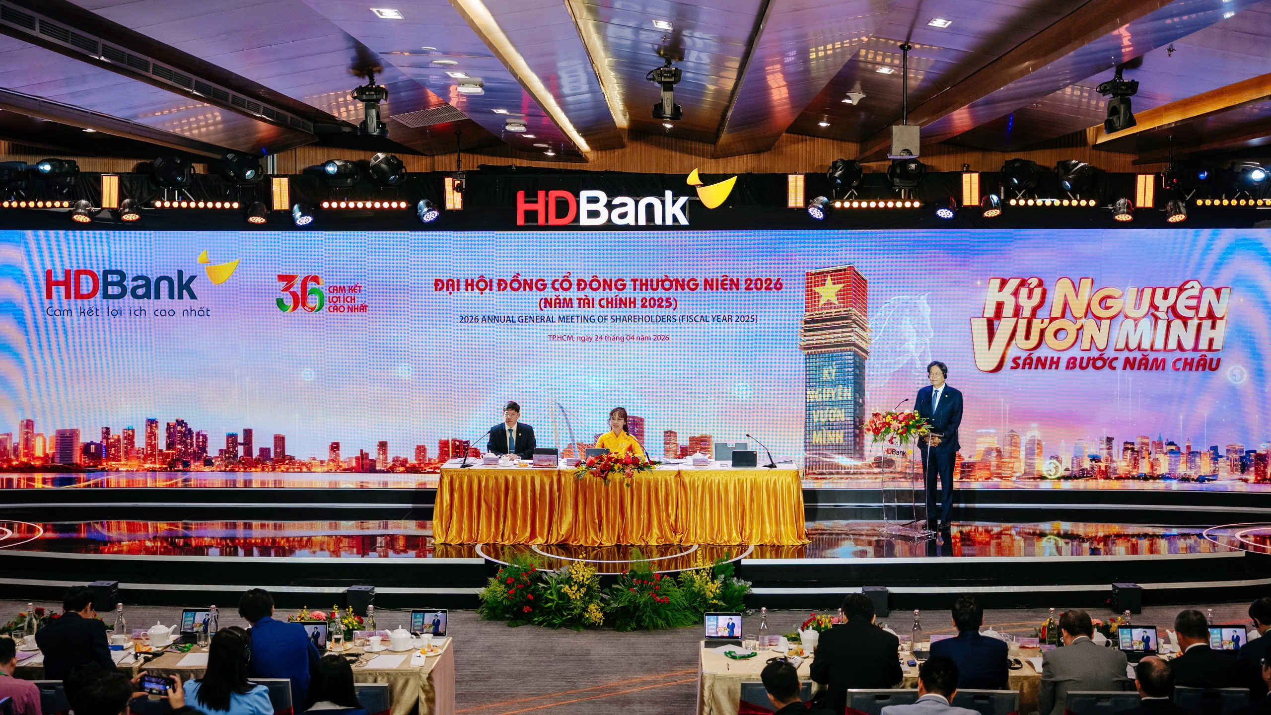 ĐHĐCĐ HDBank: Áp sát mục tiêu tổng tài sản 1,2 triệu tỷ đồng, kế hoạch lãi tăng 41% trong 2026 - Ảnh 1.