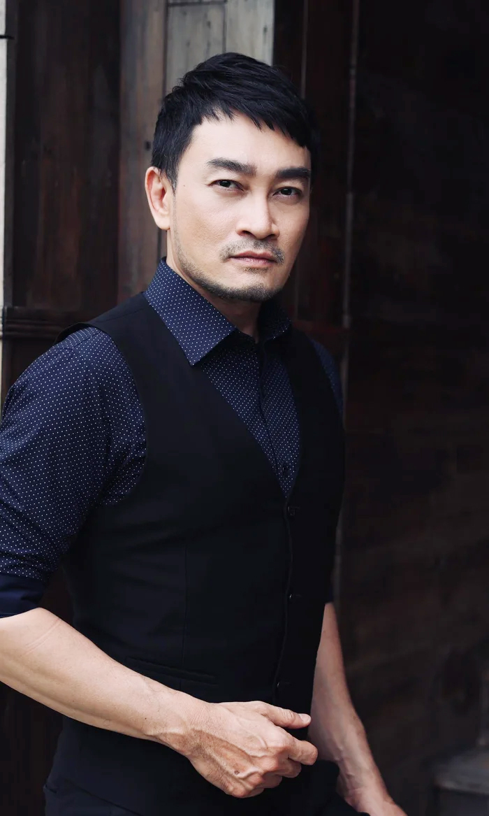 Tuổi U60 phong độ, độc thân kín tiếng của nam tài tử màn ảnh Việt vừa hội ngộ với Lê Phương - Ảnh 1.