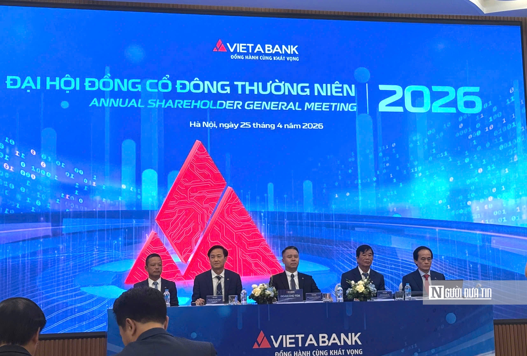 ĐHĐCĐ VietABank: Kế hoạch tăng vốn l&ecirc;n 12.688 tỷ đồng, lấn s&acirc;n sang chứng kho&aacute;n v&agrave; bảo hiểm- Ảnh 2.