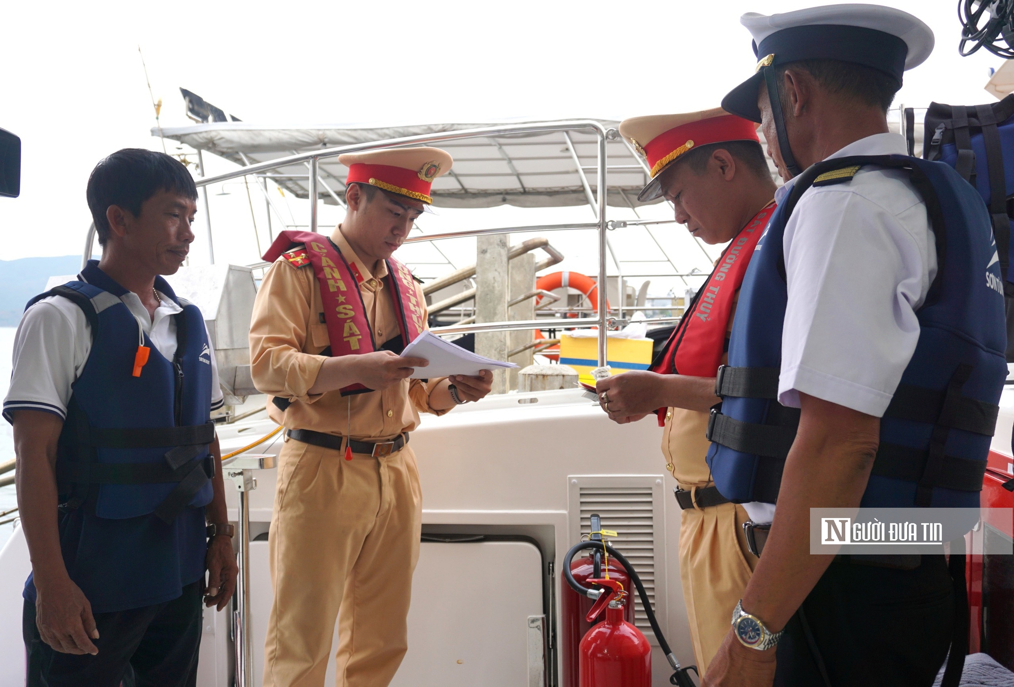 Gia Lai: Kiểm tra an to&agrave;n c&aacute;c phương tiện, tuyến du lịch đường thủy nội địa- Ảnh 1.