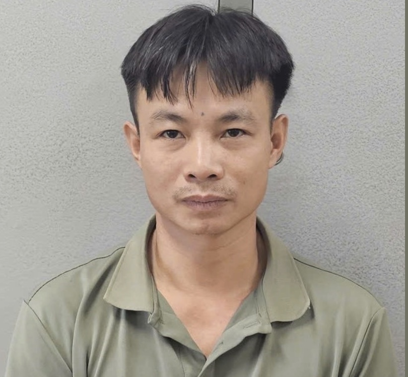 Khởi tố Nguyễn B&aacute; Khoa v&igrave; ch&acirc;m lửa g&acirc;y ch&aacute;y xưởng gỗ- Ảnh 1.