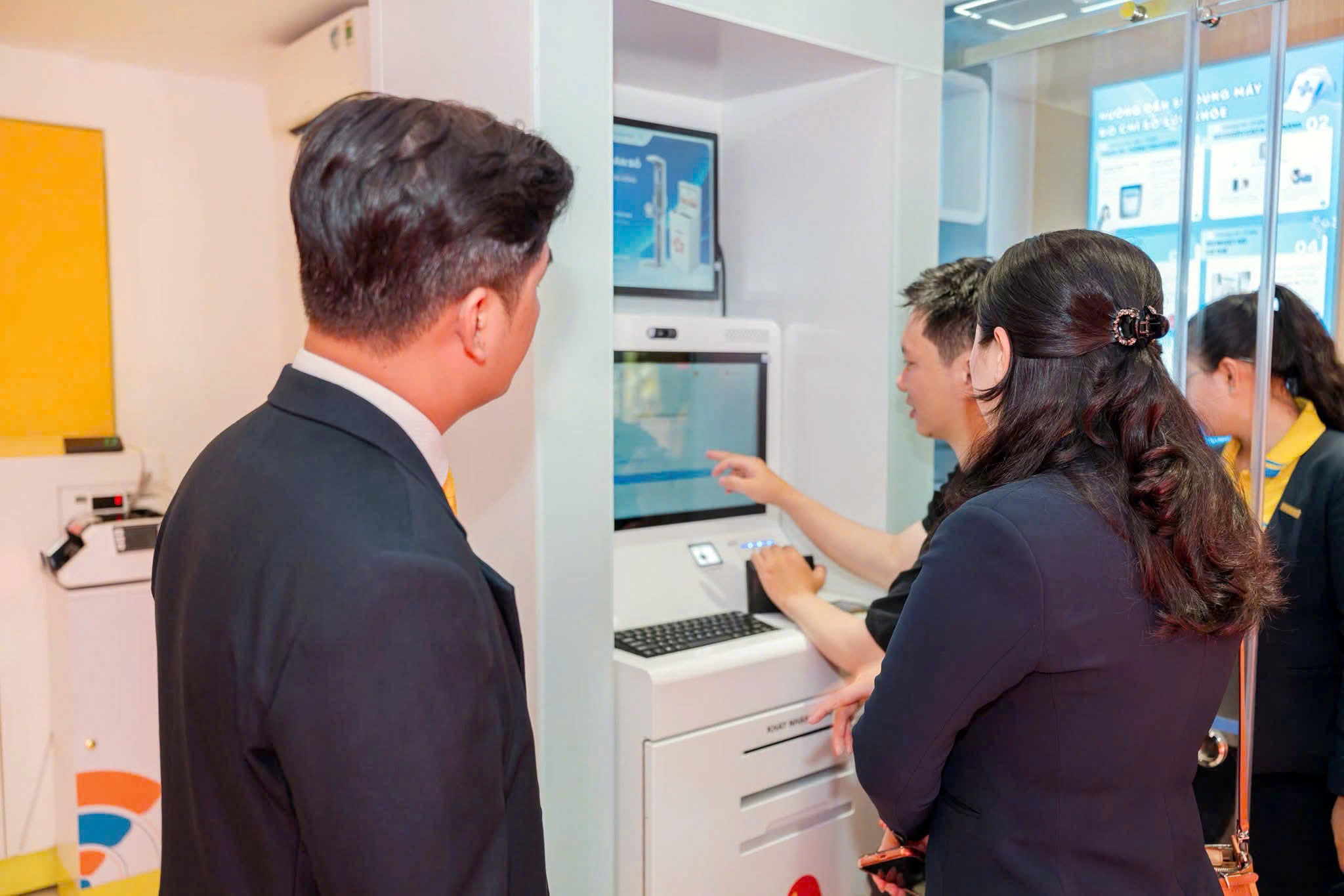 Nam A Bank tiên phong triển khai Trạm Công dân số– bước đi đột phá trong hành trình chuyển đổi số phục vụ cộng đồng - Ảnh 4.