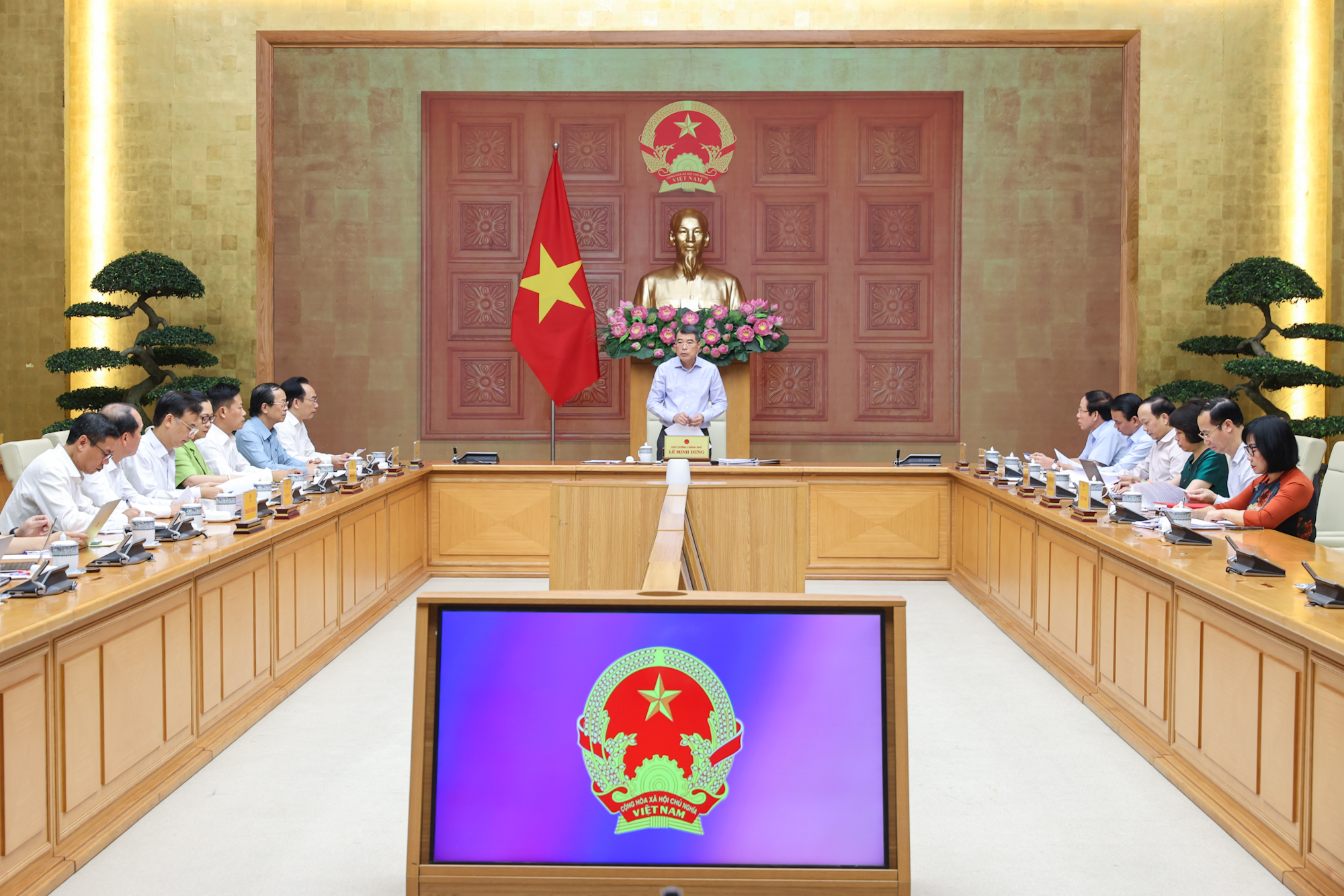 Thủ tướng: Sáp nhập, giải thể các cơ sở giáo dục không đạt chuẩn- Ảnh 1.