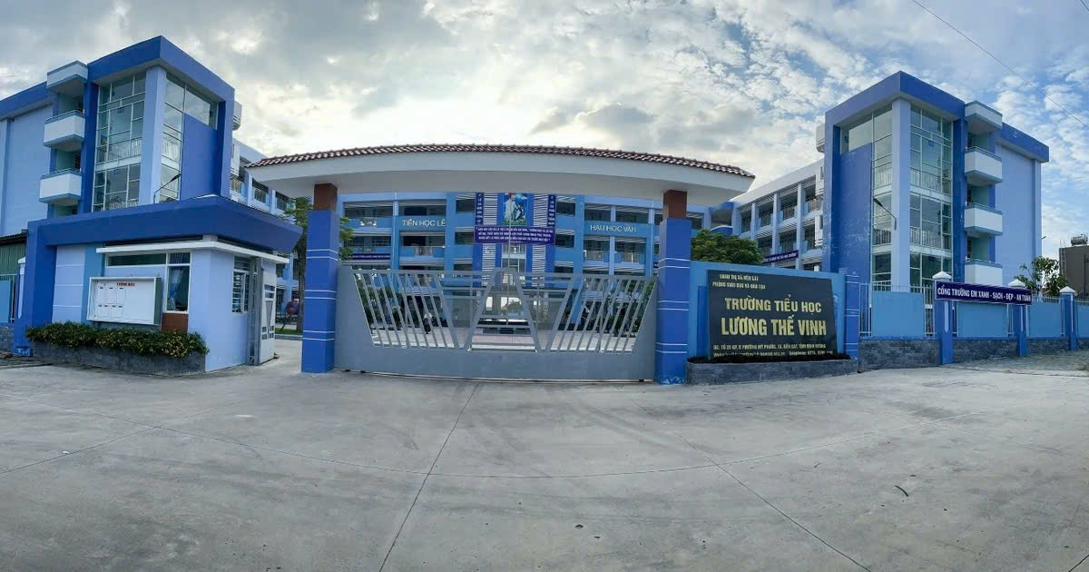 Xem x&eacute;t tr&aacute;ch nhiệm người đứng đầu sau vụ c&ocirc; gi&aacute;o d&ugrave;ng kim ti&ecirc;m  học sinh - Ảnh 1.