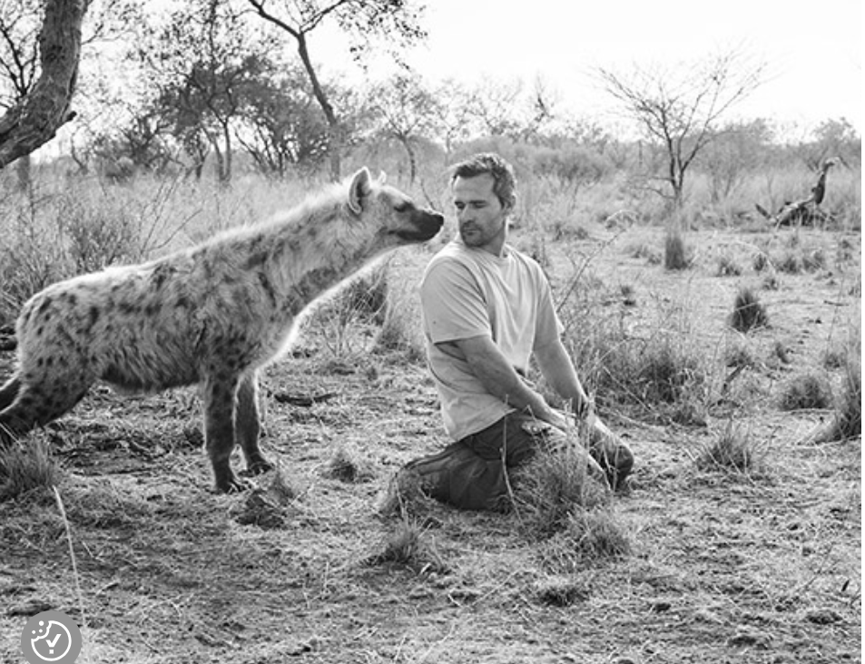 Bí mật khó tin của “dị nhân” khiến những con mãnh thú ngoan ngoãn đến lạ- Ảnh 2.