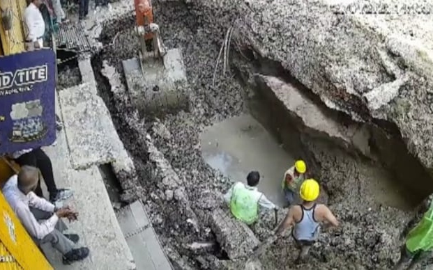 Công nhân Ấn Độ tử vong khi sửa đường ống nước ngầm