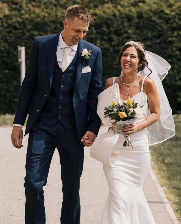 Mối hiềm kh&iacute;ch nhiều năm khiến c&ocirc; d&acirc;u bị tạt sơn đen ngay trong h&ocirc;n lễ- Ảnh 3.