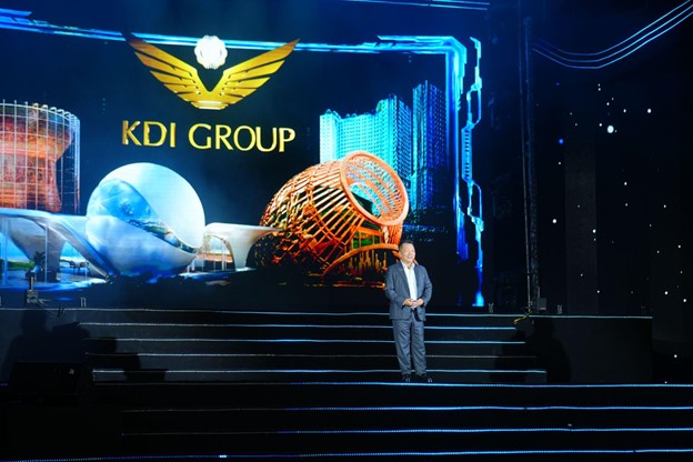 Đ&ecirc;m nghệ thuật 10 năm KDI Group: Khi Vega City trở th&agrave;nh t&acirc;m điểm cảm x&uacute;c của Nha Trang - Ảnh 6.