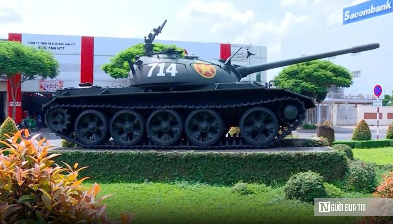 Xu&acirc;n Lộc - Long Kh&aacute;nh: K&yacute; ức kh&ocirc;ng ngủ nơi &ldquo;c&aacute;nh cửa th&eacute;p&rdquo; th&aacute;ng Tư- Ảnh 1.