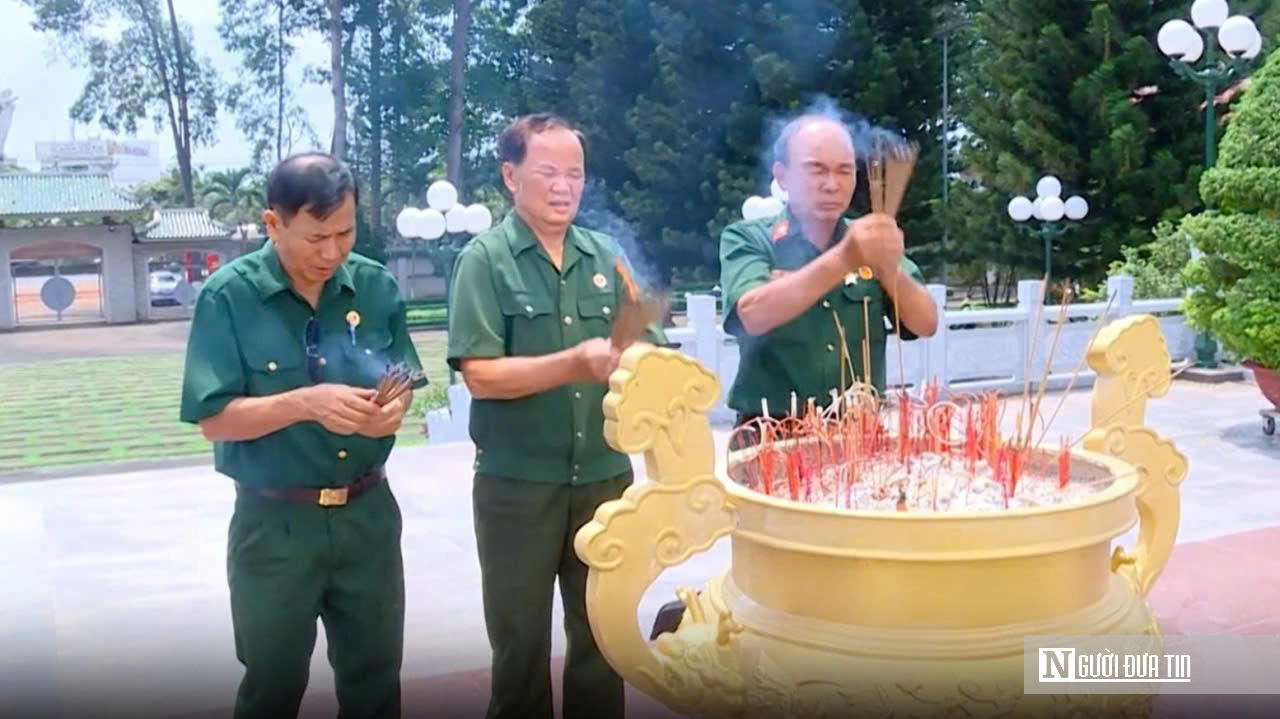 Xu&acirc;n Lộc - Long Kh&aacute;nh: K&yacute; ức kh&ocirc;ng ngủ nơi &ldquo;c&aacute;nh cửa th&eacute;p&rdquo; th&aacute;ng Tư- Ảnh 2.