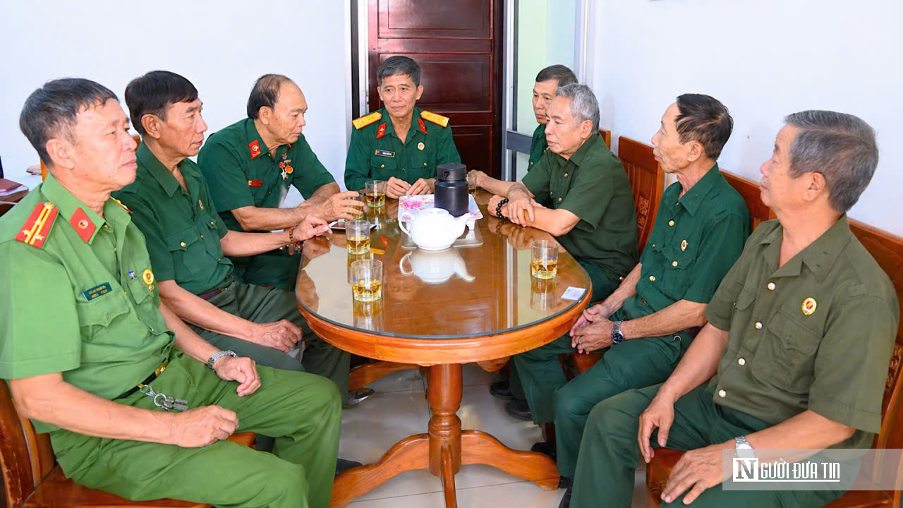 Xu&acirc;n Lộc - Long Kh&aacute;nh: K&yacute; ức kh&ocirc;ng ngủ nơi &ldquo;c&aacute;nh cửa th&eacute;p&rdquo; th&aacute;ng Tư- Ảnh 6.