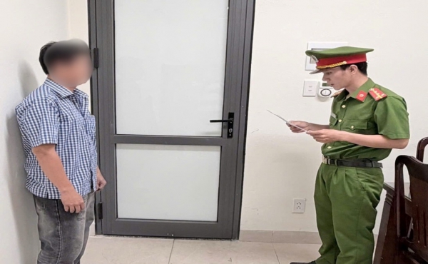 Khởi tố đối tượng vụ xuất khống h&oacute;a đơn gia c&ocirc;ng hơn 20.000 con heo cho c&ocirc;ng ty C.P- Ảnh 1.