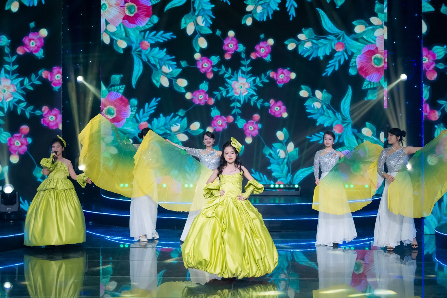 Kết hợp thời trang và <a href=