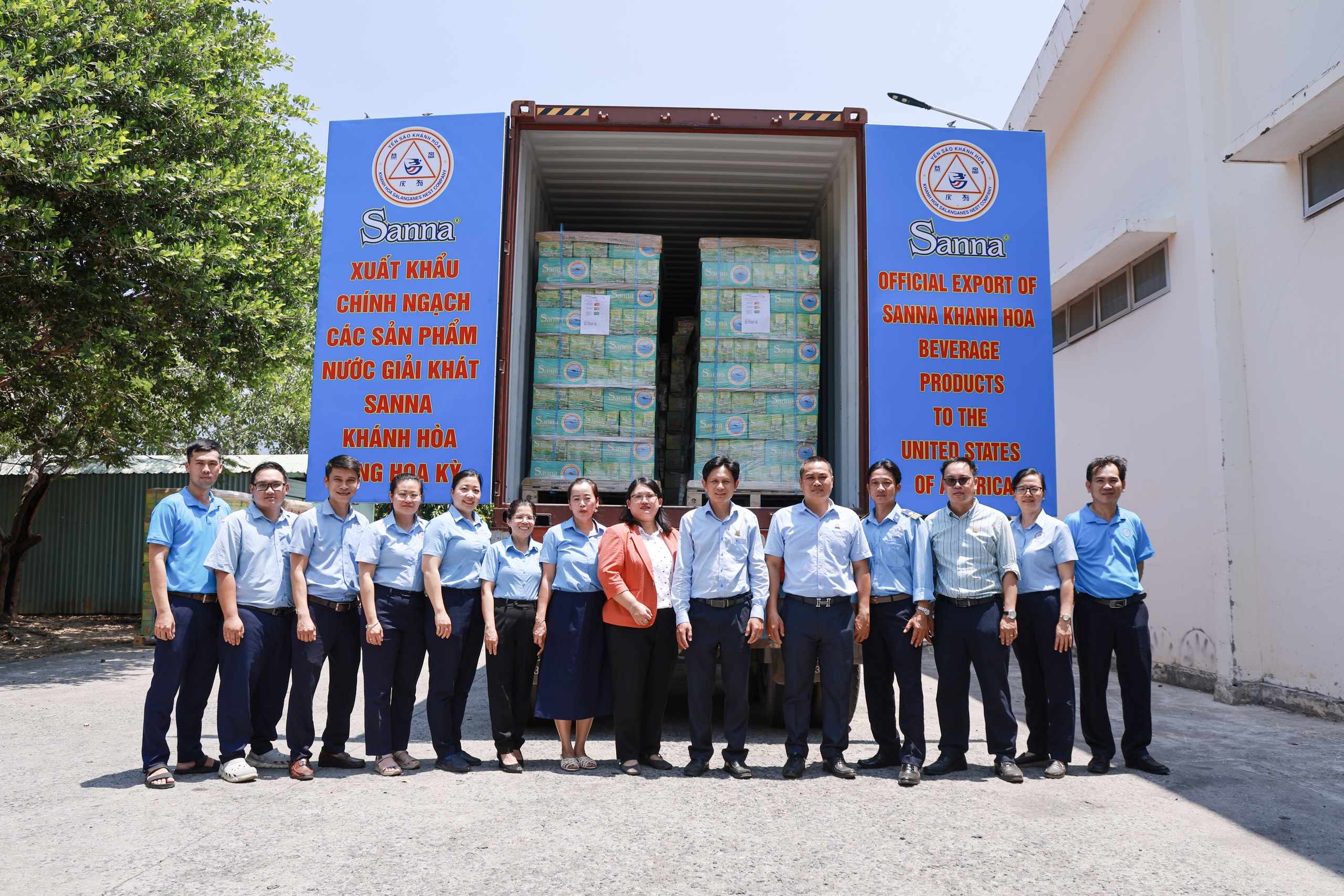 Sanna Khánh Hòa lần đầu xuất khẩu gần 4.000 thùng nước giải khát sang thị trường Hoa Kỳ - Ảnh 4.