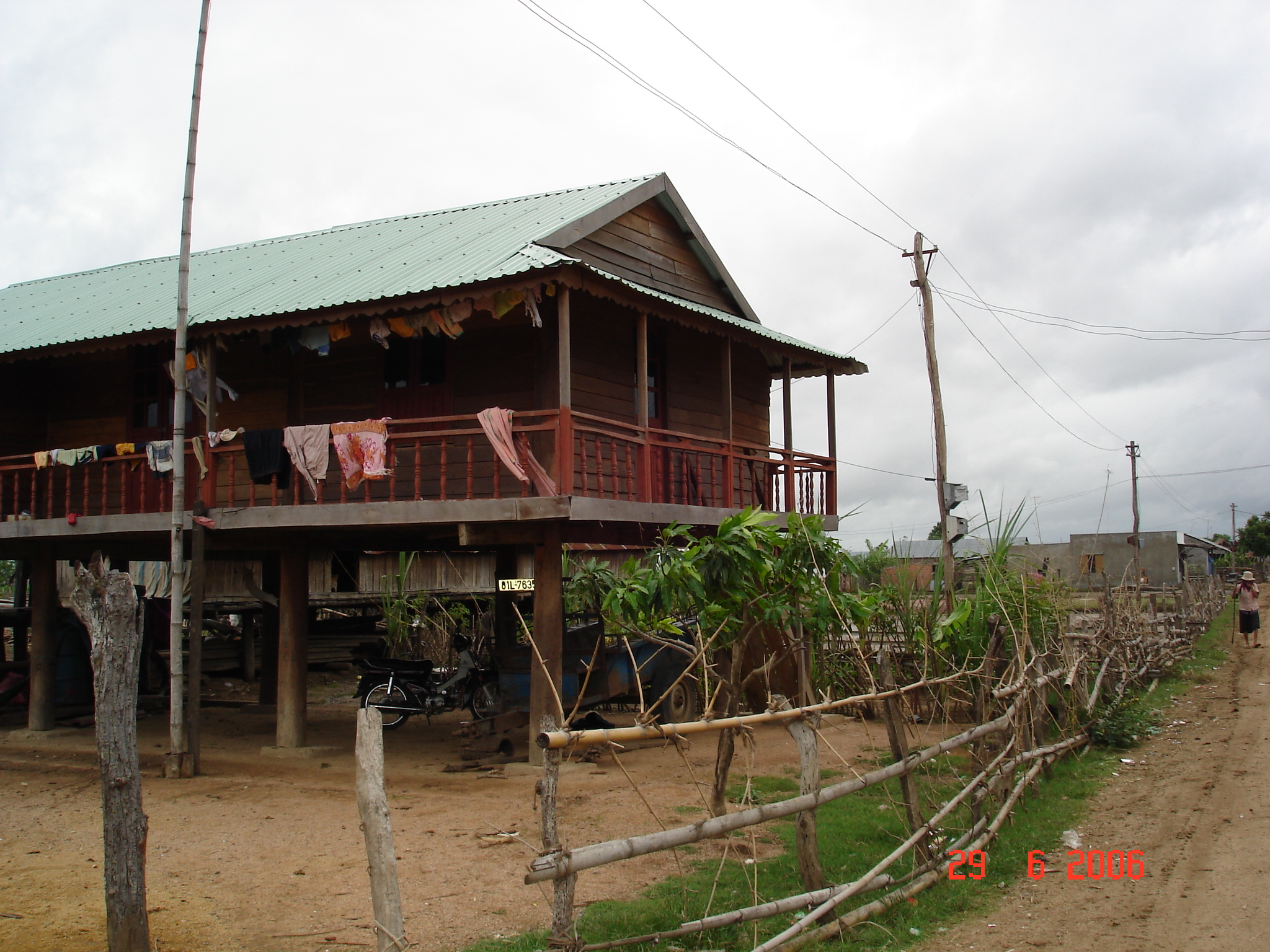 Tháng tư tháng tư ấy - Ảnh 2.