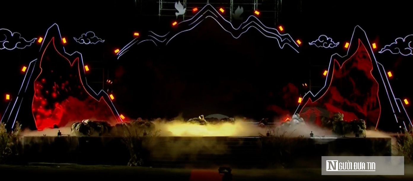 X&uacute;c động lễ kỷ niệm 60 năm ng&agrave;y hy sinh của 33 liệt sĩ TNXP tại hang Hỏa Tiễn - Ảnh 5.