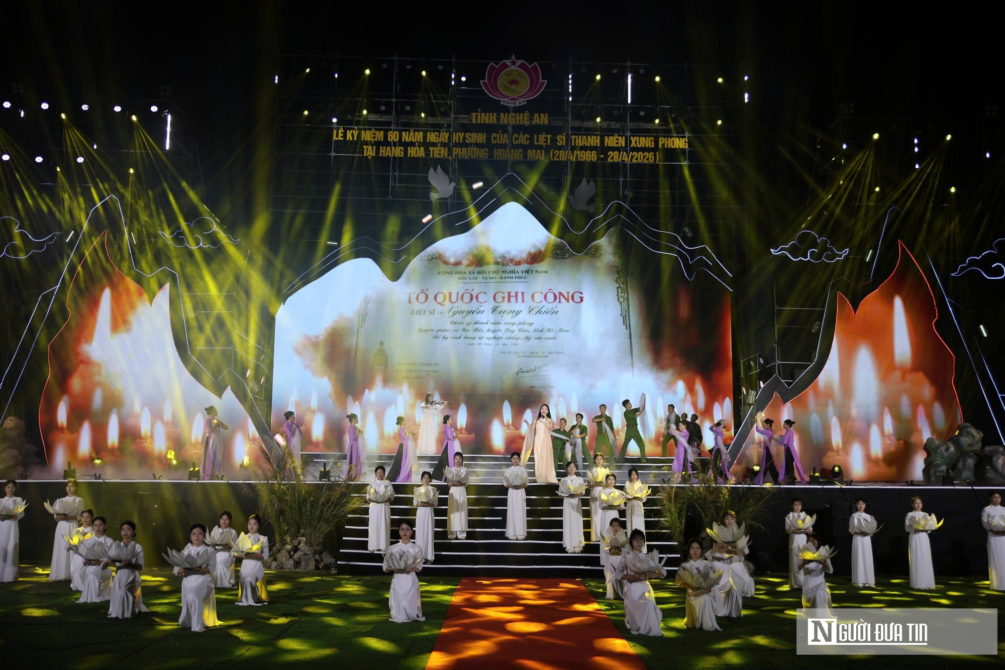 X&uacute;c động lễ kỷ niệm 60 năm ng&agrave;y hy sinh của 33 liệt sĩ TNXP tại hang Hỏa Tiễn - Ảnh 6.
