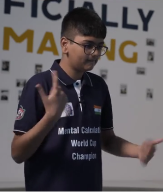 Cậu b&eacute; 14 tuổi c&oacute; điều g&igrave; đặc biệt m&agrave; cả thế giới phải sửng sốt? - Ảnh 2.