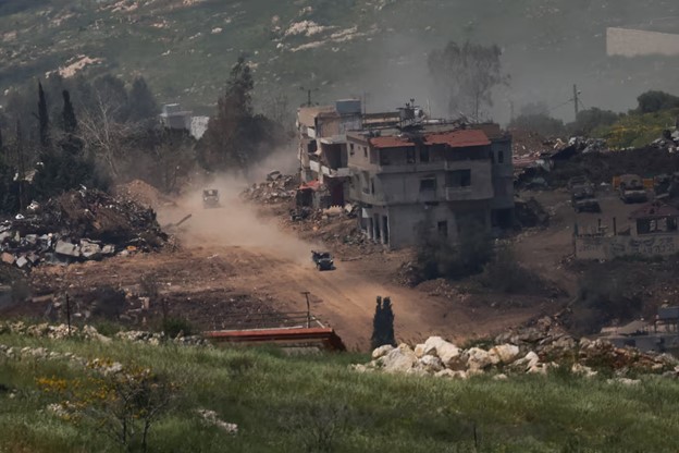 Israel kh&ocirc;ng k&iacute;ch miền Đ&ocirc;ng Liban, mở rộng quy m&ocirc; chiến dịch, phớt lờ thỏa thuận ngừng bắn - Ảnh 1.